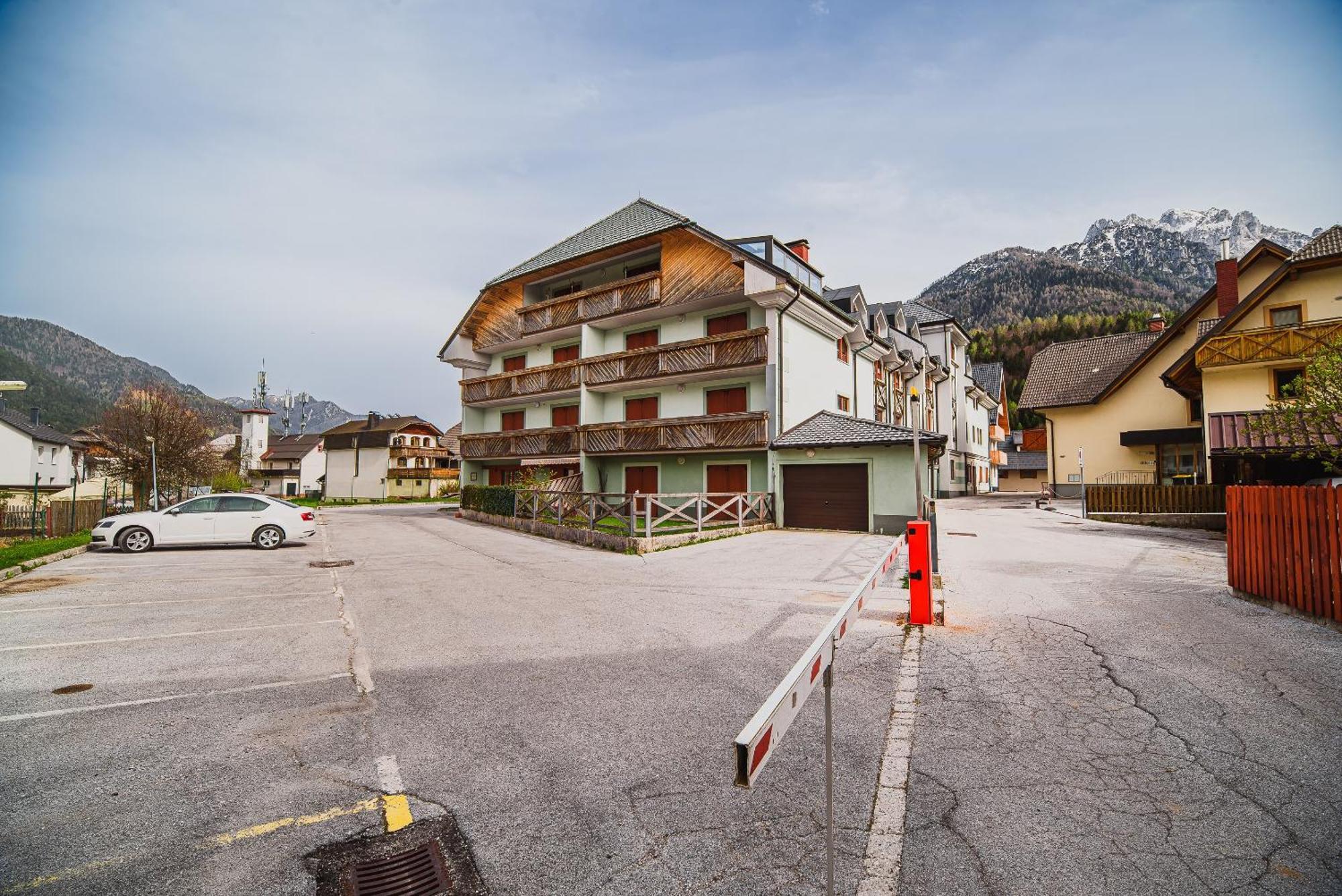 Apartments Slavec With Free Onsite Parking Kranjska Gora Eksteriør billede