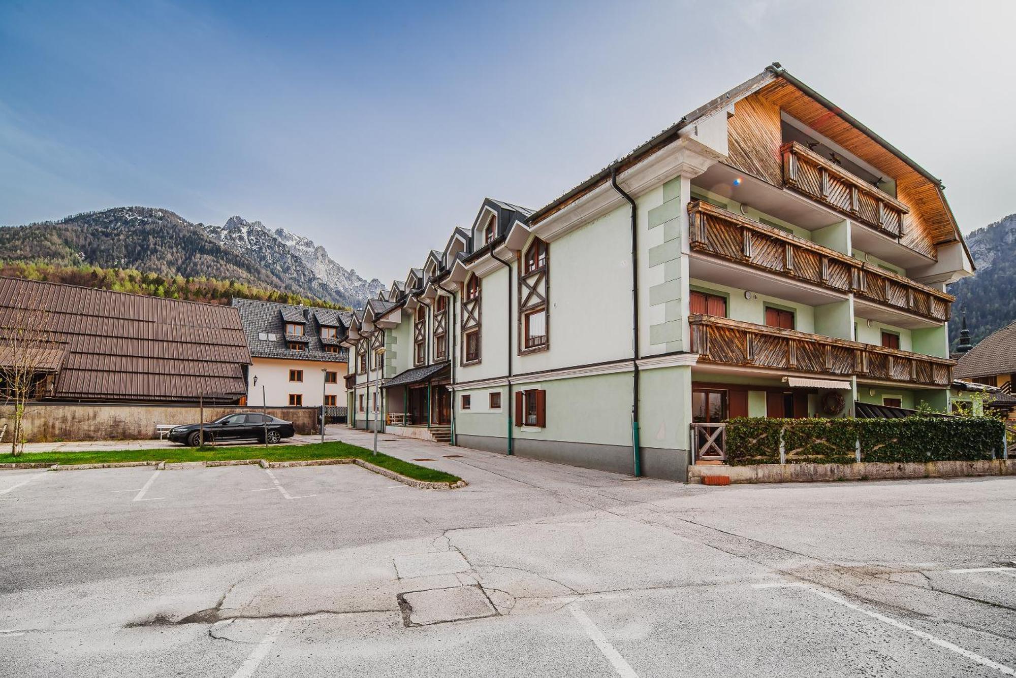 Apartments Slavec With Free Onsite Parking Kranjska Gora Eksteriør billede
