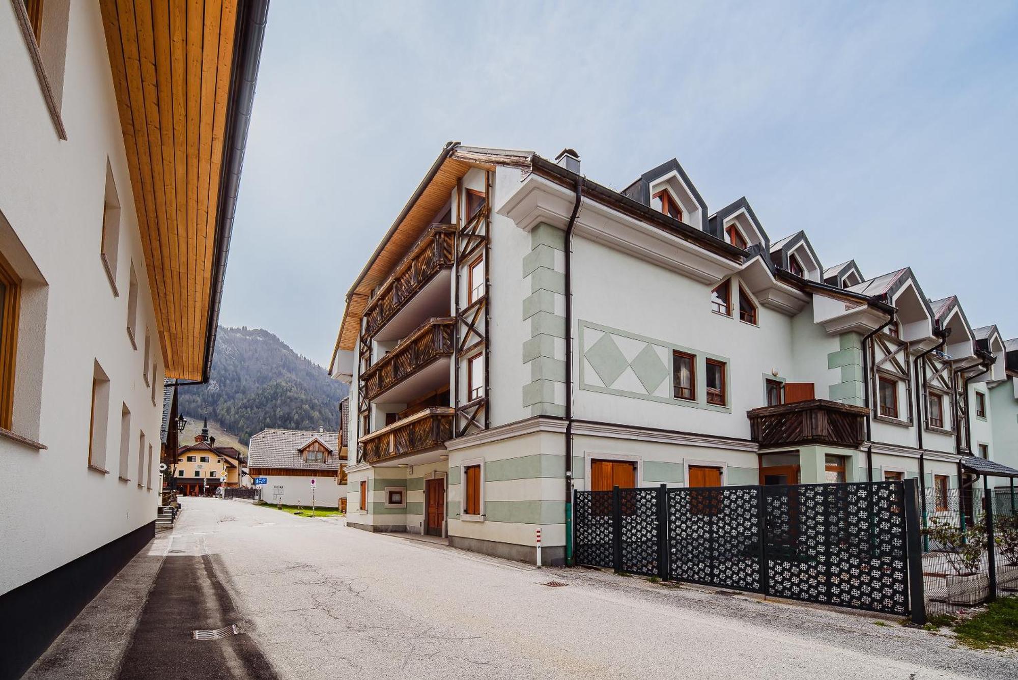 Apartments Slavec With Free Onsite Parking Kranjska Gora Eksteriør billede